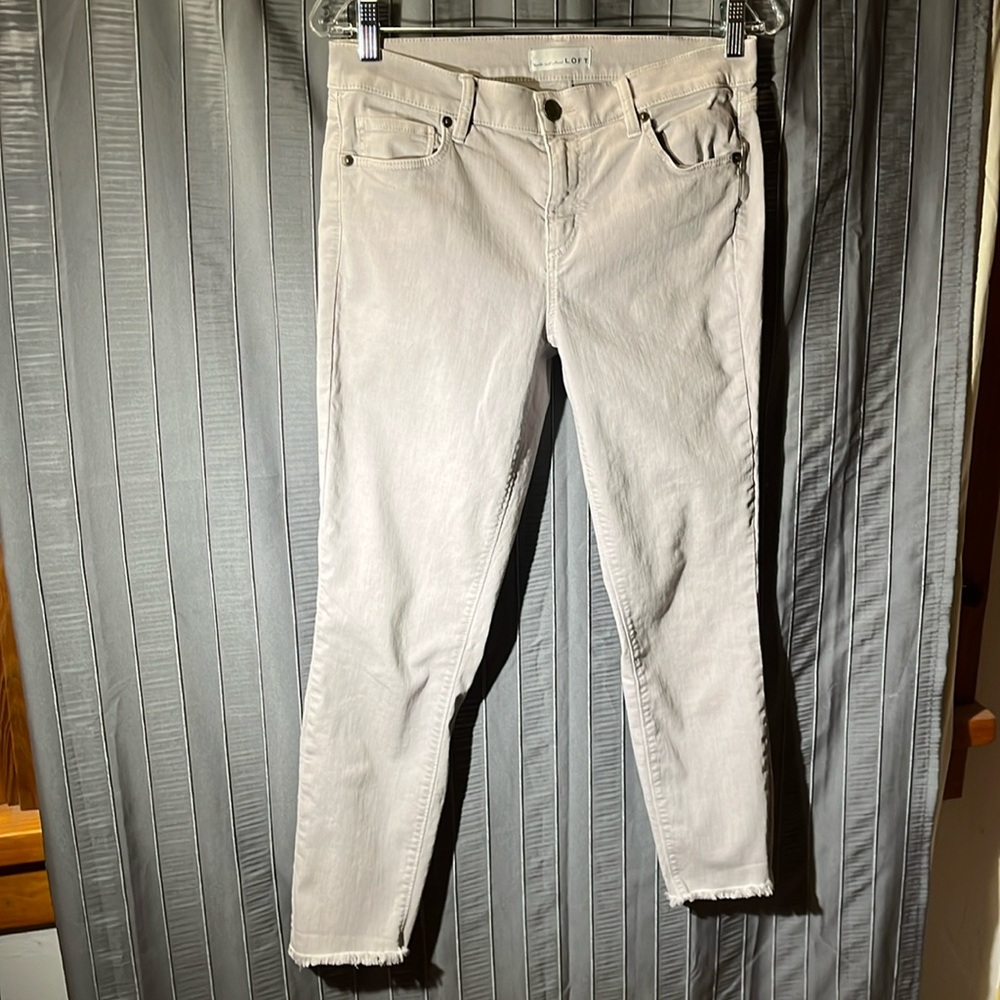 LOFT frayed modern skinny crop ankle jeans Size 27/4